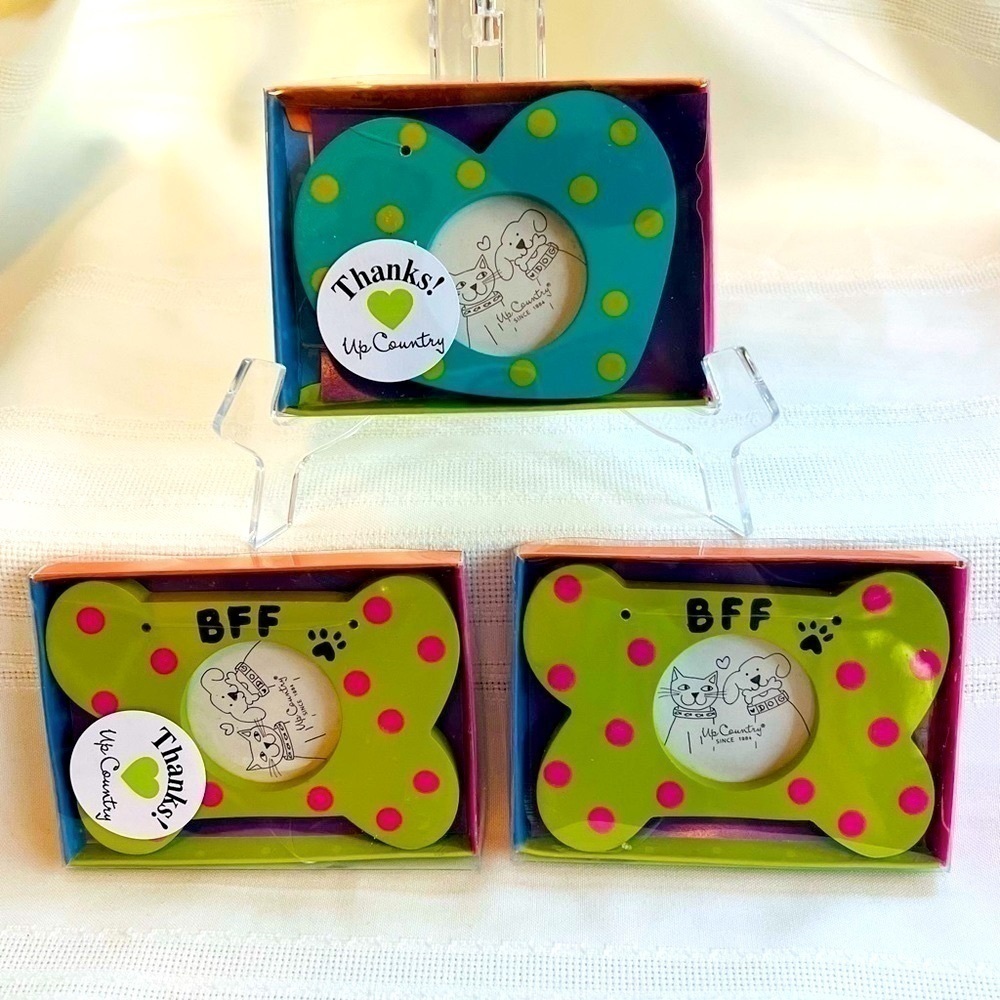 Pet Picture Frame Ornaments Wooden‎ Set of Three NEW $5 ADD ON with $15+ Bundle